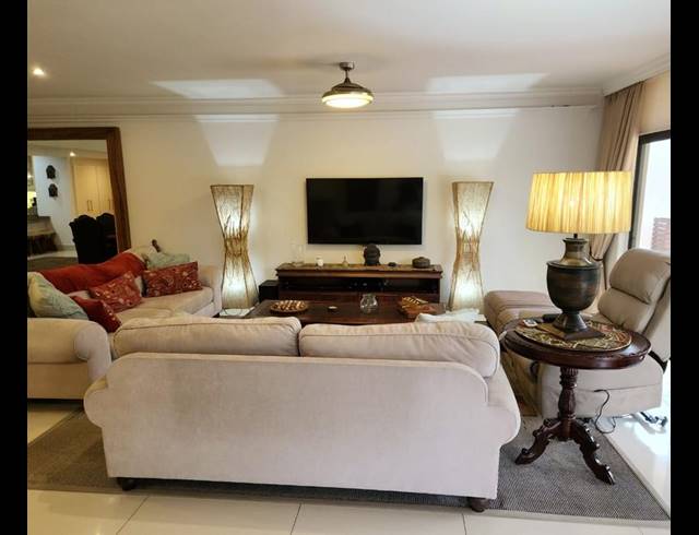3 BEDROOM APARTMENT FOR SALE IN ZIMBALI ESTATE